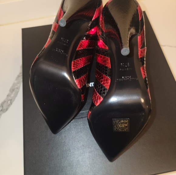 Saint Laurent Kiki 110 Chelsea Laquer boots - Picture 3 of 8